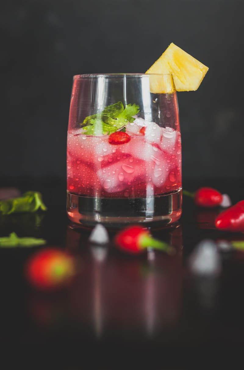 Cocktail aux fruits rouges et glace pilée